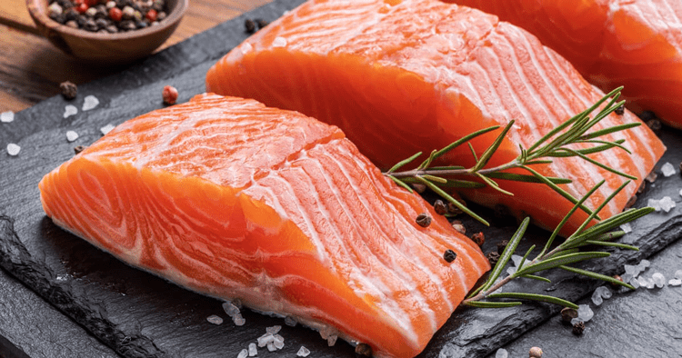 ماهی سالمون منبع عالی برای تامین ویتامین D